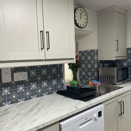 Πανσιόν Gills Courtyard Crossmolina