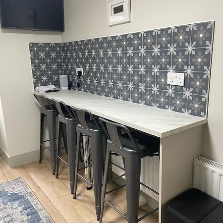 Gills Courtyard Crossmolina