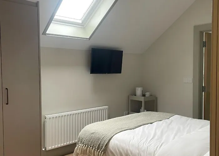 Gasthof Gills Courtyard *