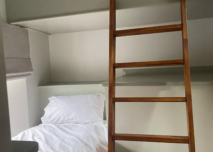 Gills Courtyard * Crossmolina